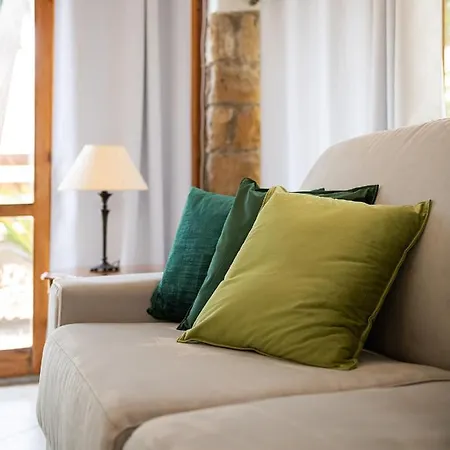 Apartment Iole *