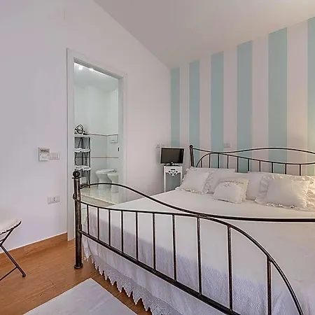 Iole Apartman Carloforte